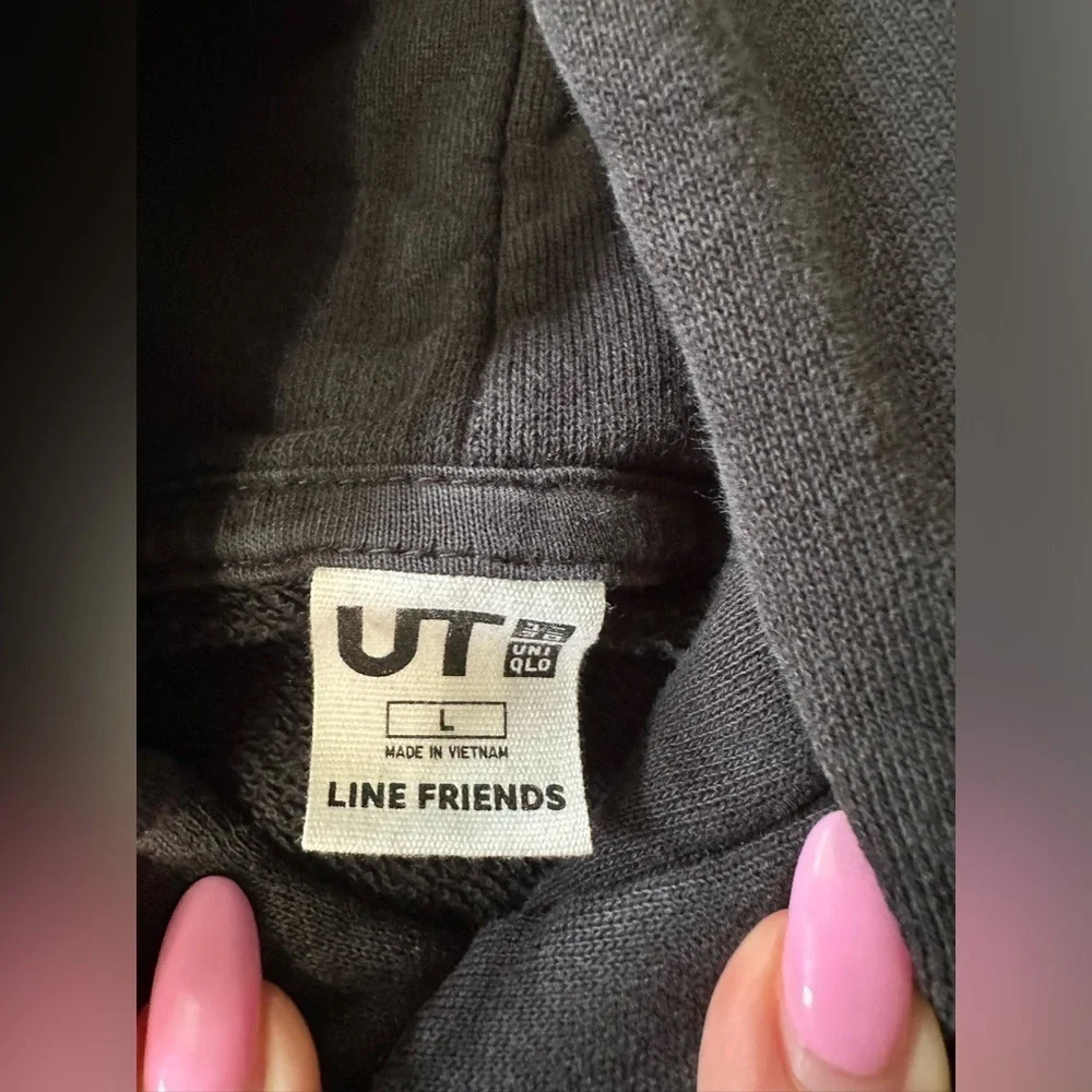 Uniqlo Line Friends Graphic Hoodie Men’s Size Large Missing String - Picture 2 of 10